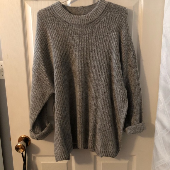 american eagle crew neck